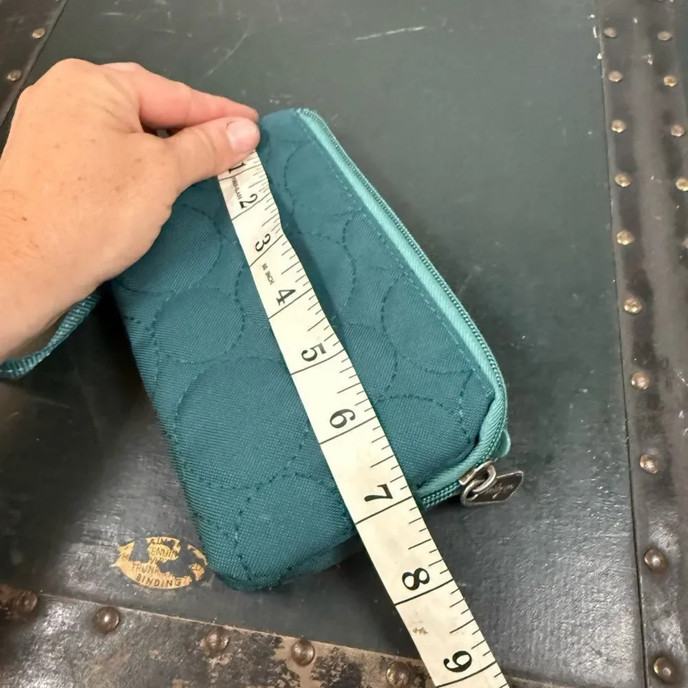 Thirty One 31 Vary You Quilted Green/blue Wristlet Wallet With Strap